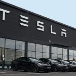 Tesla öppnar nytt center med service och showroom i Göteborg