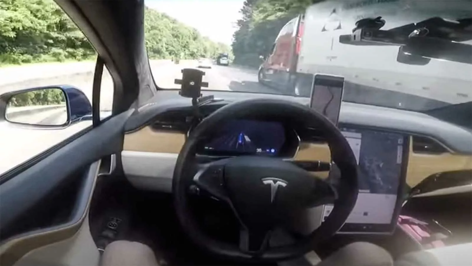 Hemligt ”Elon Mode” låter Teslor köra utan övervakning | Carup.se