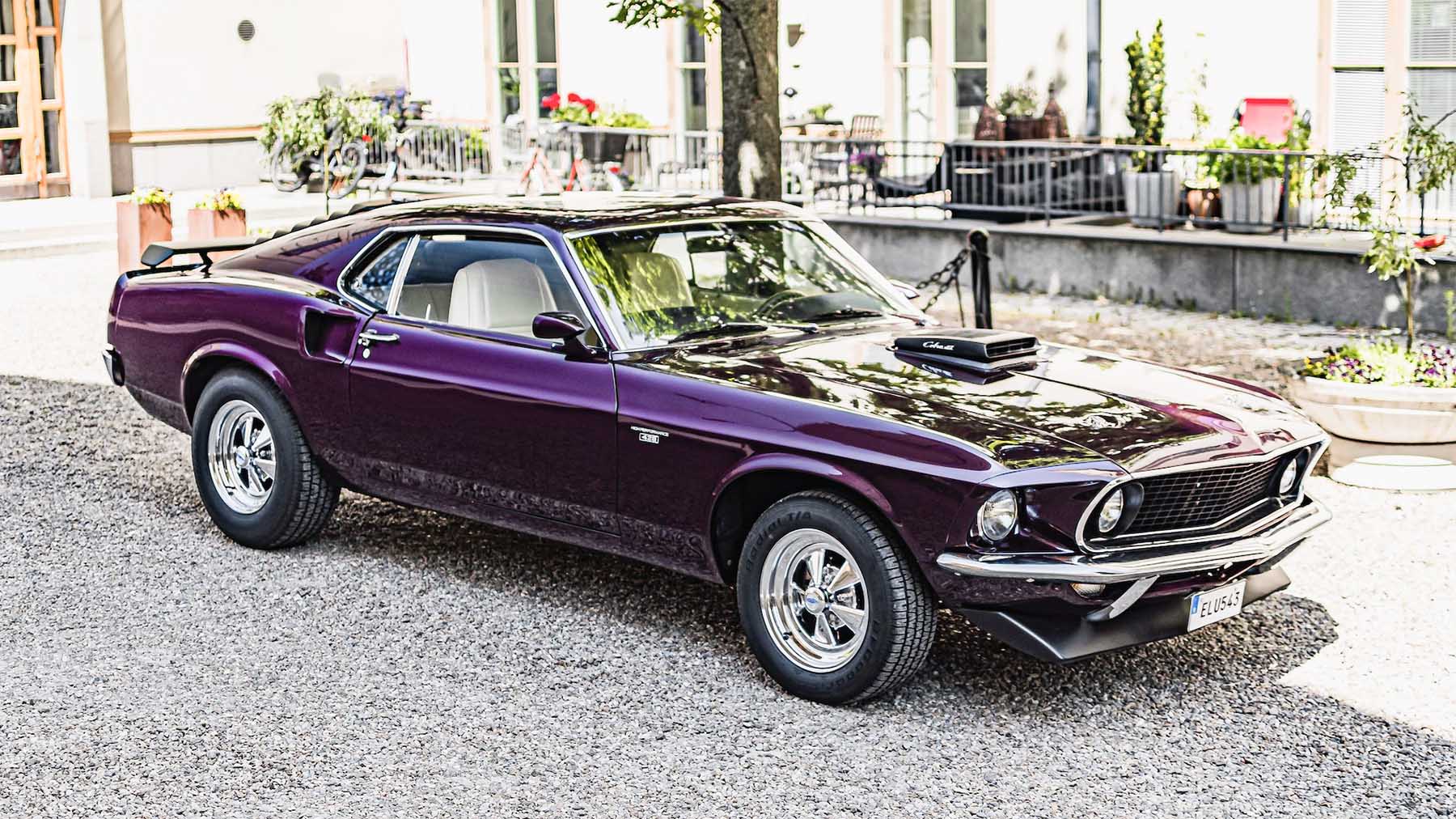 Mustang 428 Cobra Jet med 7-liters V8 säljs i Sverige | Carup.se