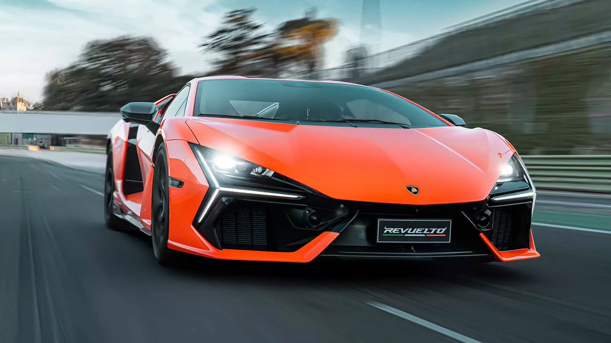 Primi test: quanto è straordinaria la Lamborghini Revoldo?