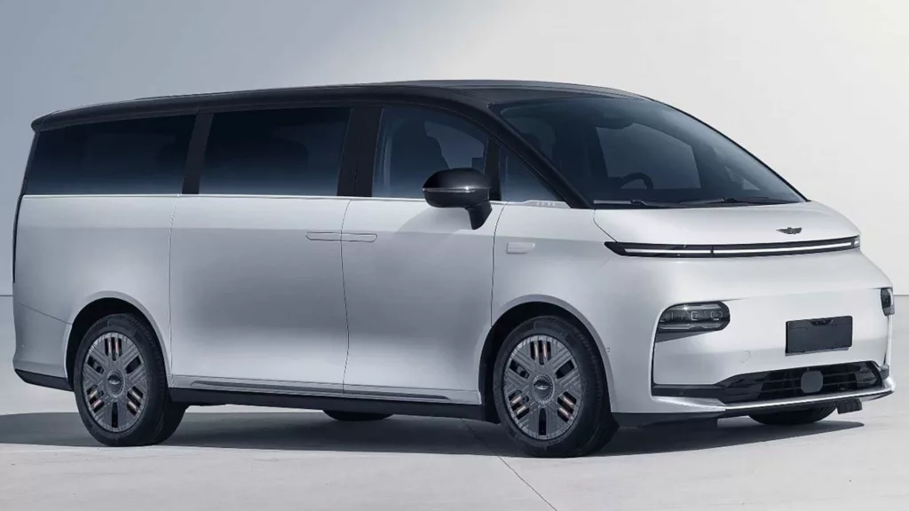 Volvo EM90 förvandlas till ultramodern London-taxi