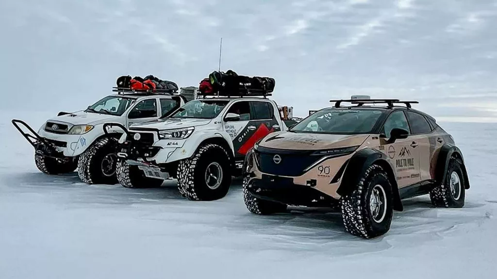 Därför laddar äventyrarna elbilen med diesel på Antarktis