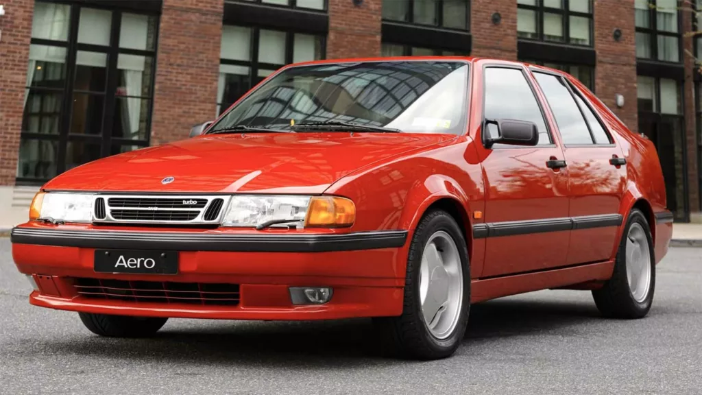 Drömfin Saab 9000 Aero säljs: ”Luktar ny Saab”