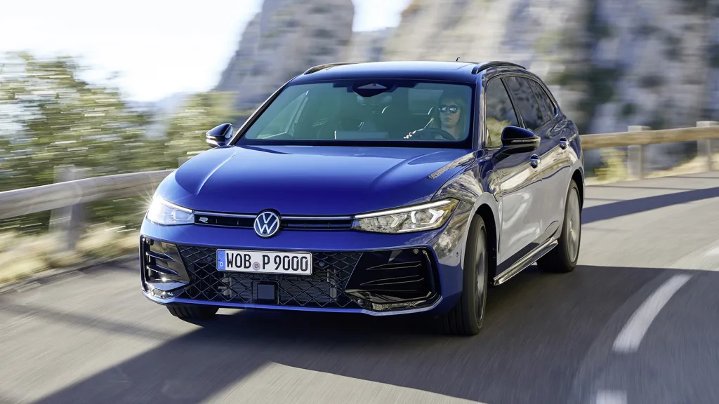 Rekordlång räckvidd för nya VW Passat laddhybrid
