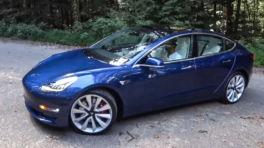 Så lite räckvidd har en Tesla tappat på 32 000 mil