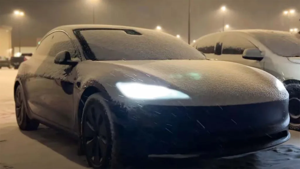 Överger elbil med värme i –28° i 12 timmar