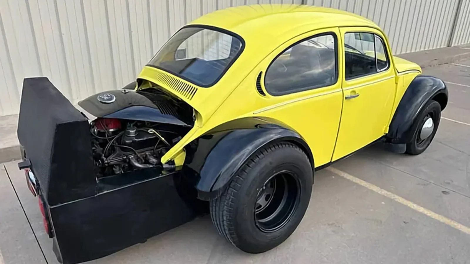 Bisarra bygget: Satte V8-motor i Bubblan