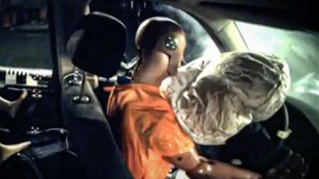 Listan: 1,7 milj bilar får körförbud för farlig airbag