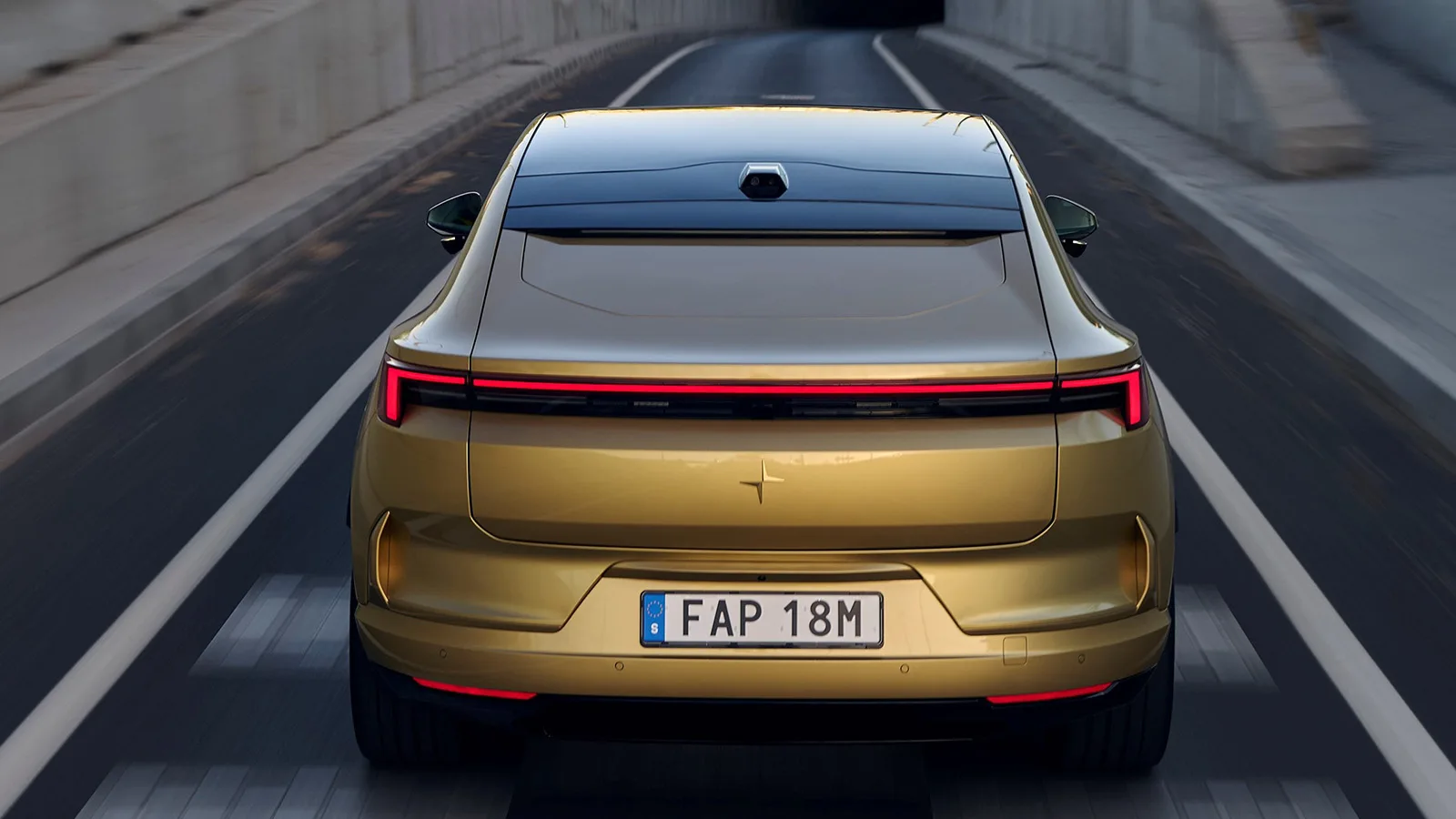 Polestars rear bort elbilar till osannolika vrakpriser