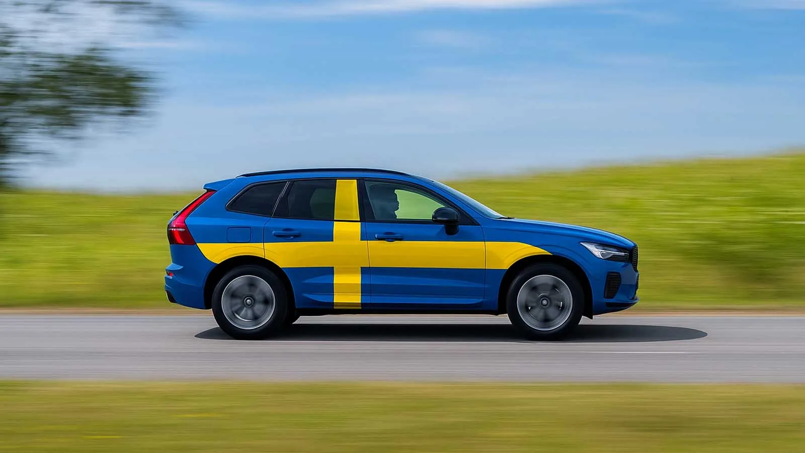 Nya siffror: Bensinbilar stannar längre i Sverige