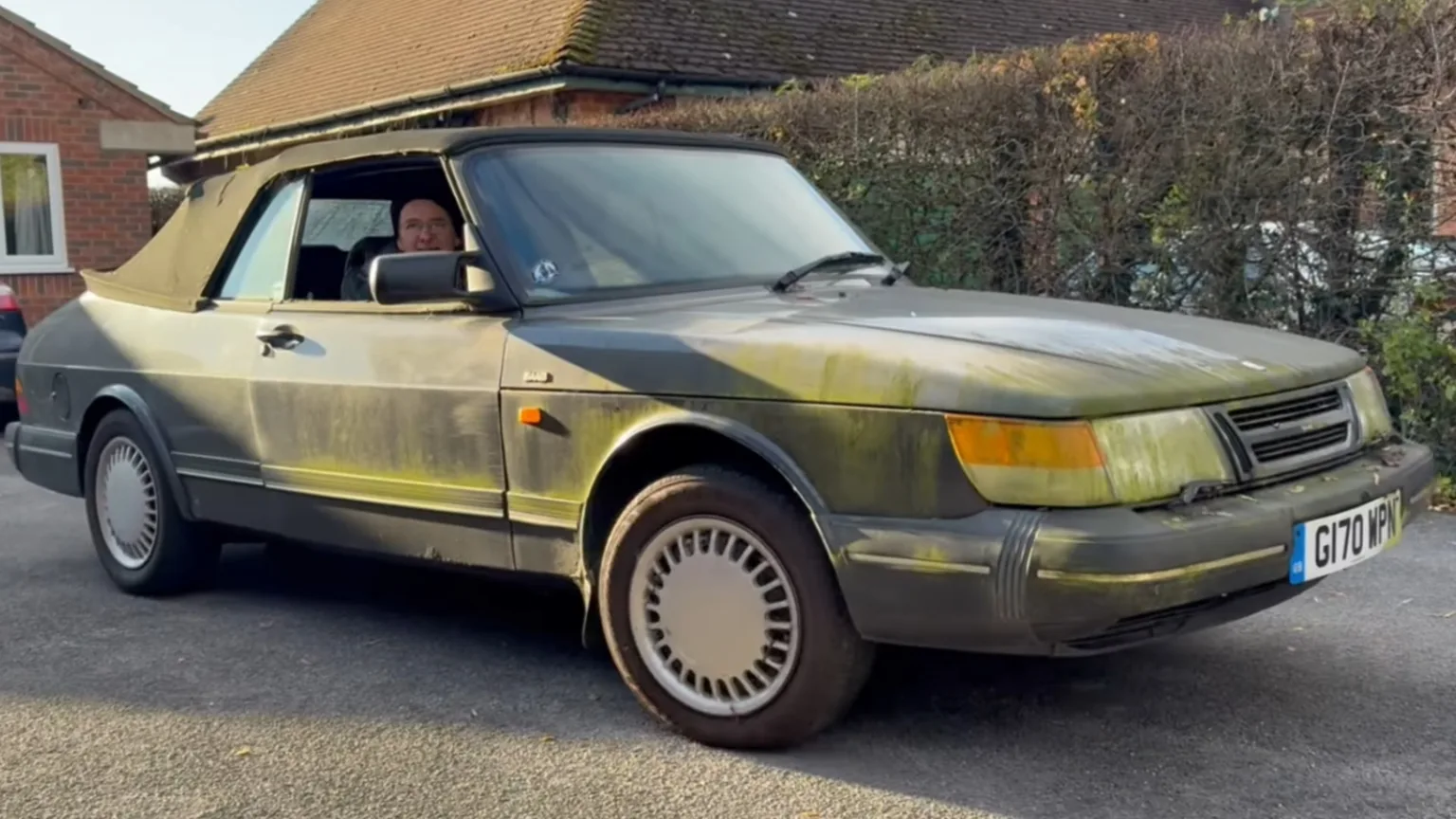 Saab 900