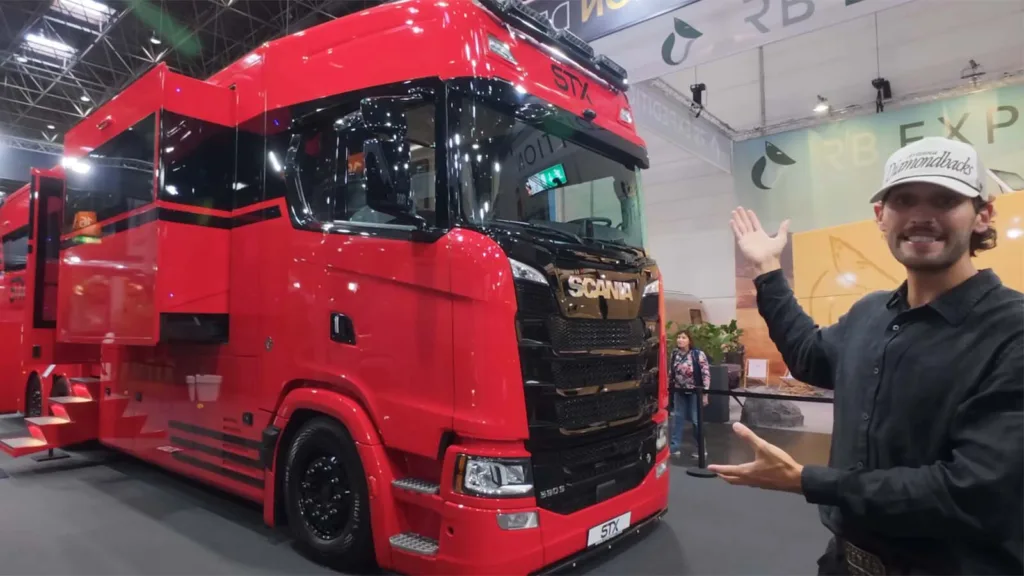 Kliv in i extrema Scania-husbilen: ”Galnast