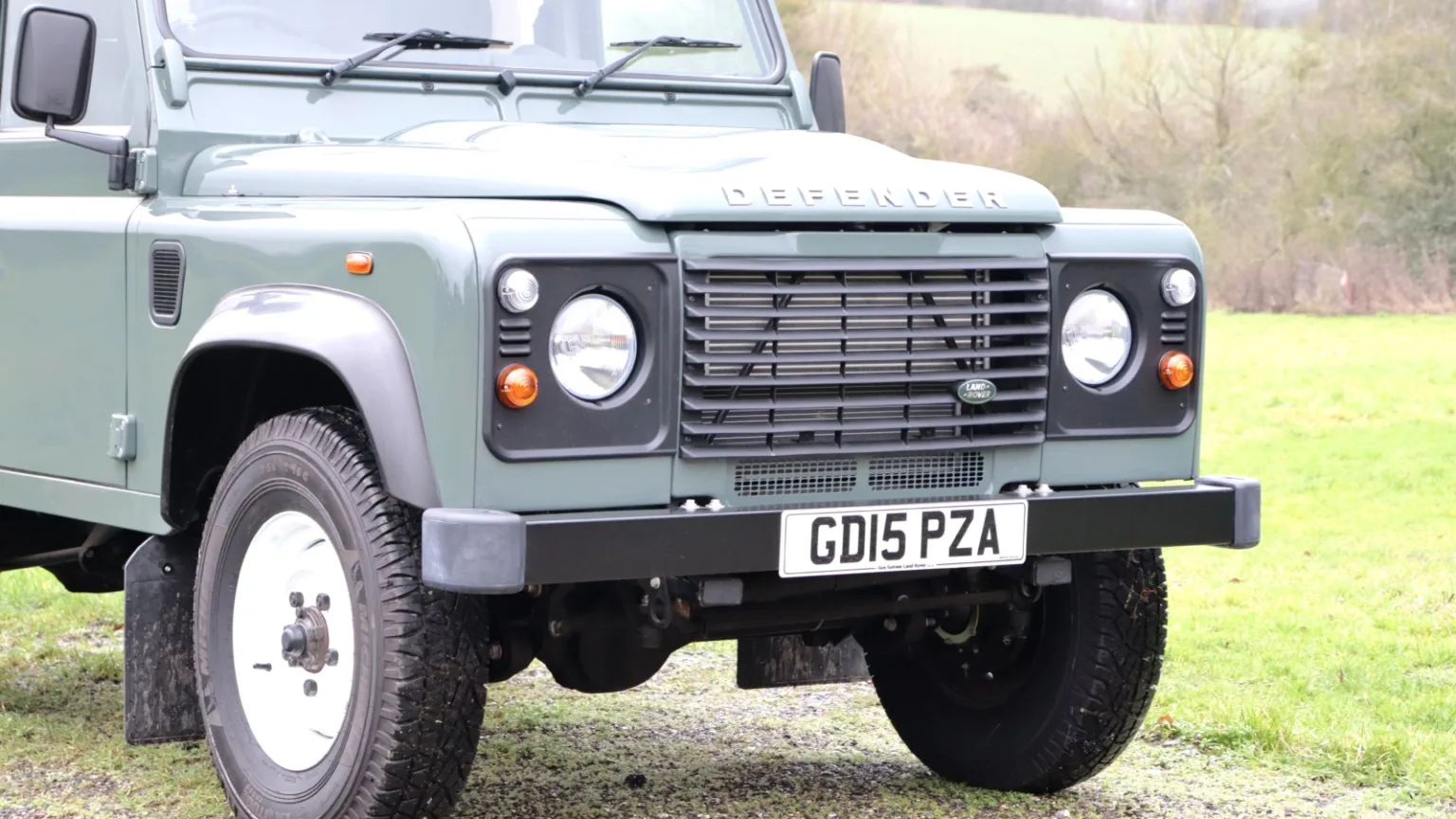 Land Rover Defender 90
