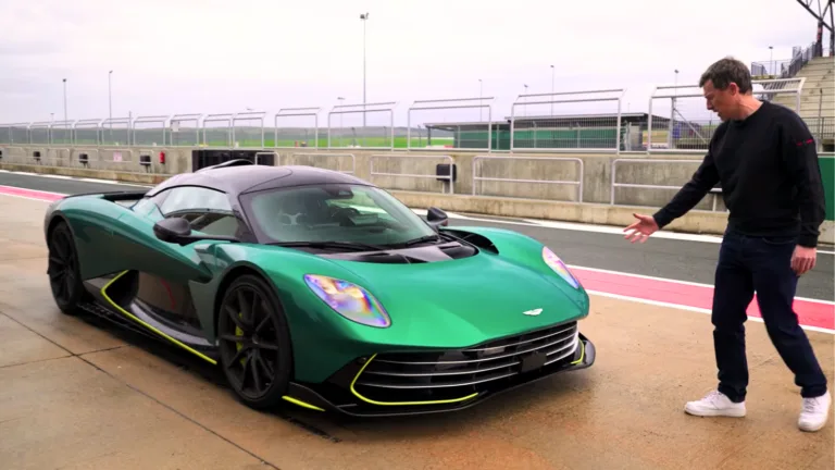 Aston Martin Valhalla