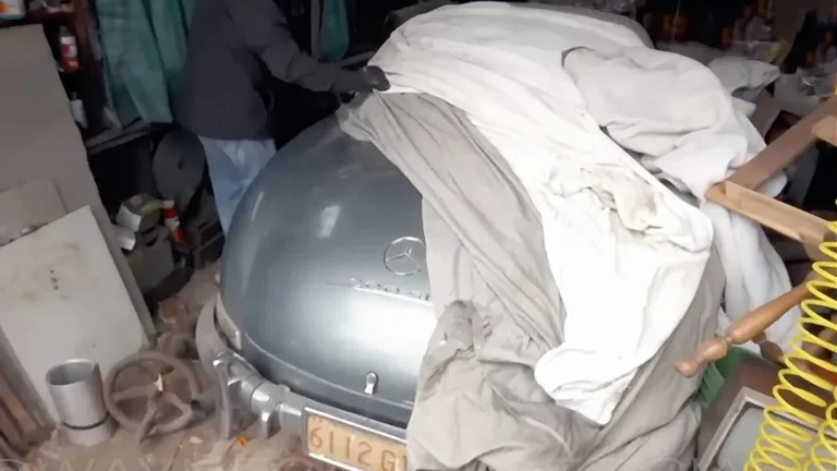 Mercedes Benz ladufynd