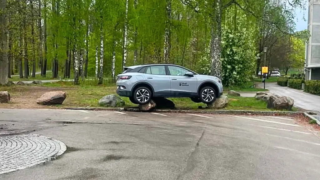 Kommunbil stenbumlingar