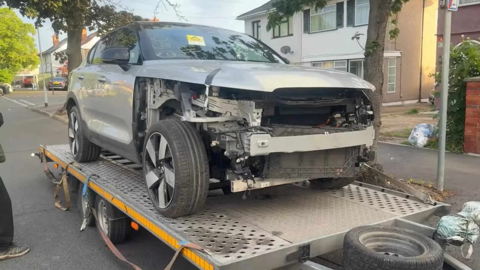 Chansningen: Köper Volvo-elbil för vrakpris