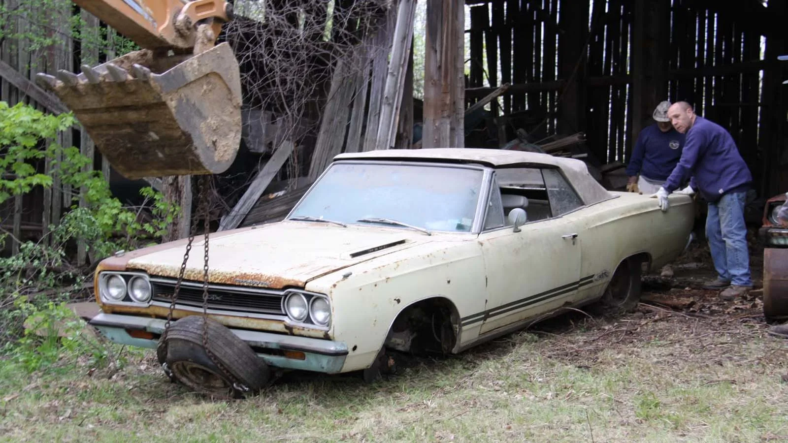 Muskelbil med Hemi-V8 hittad efter 50 år