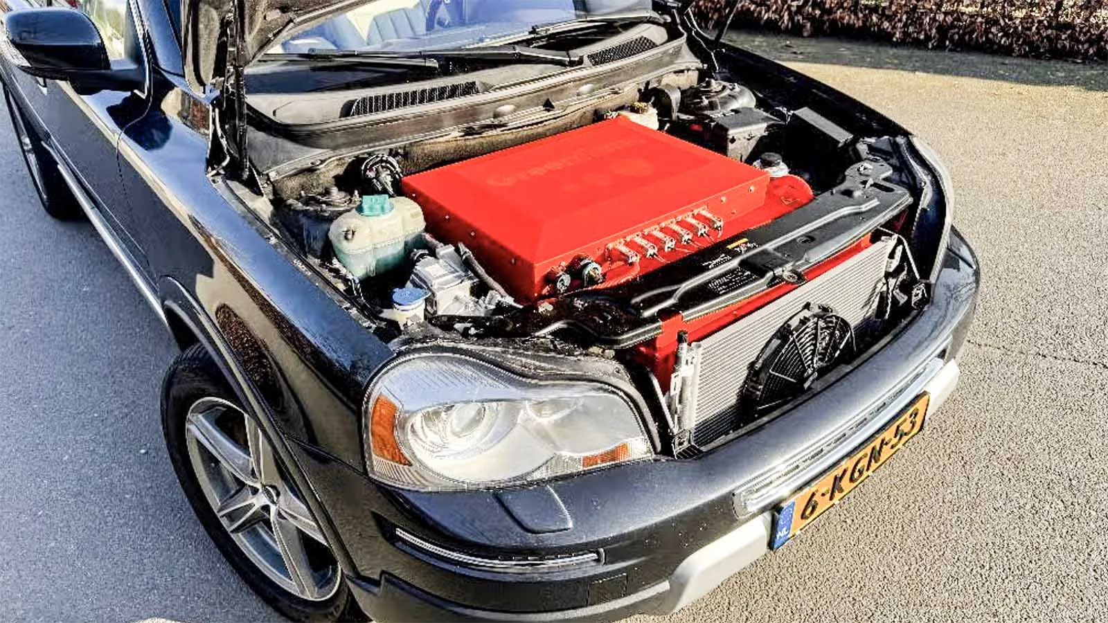 Förvandlade 16 år gammal Volvo till elbil